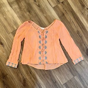 Three quarter sleeve top